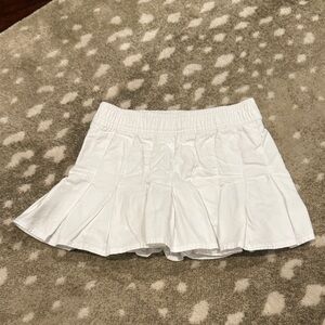 Abercrombie Kids White Skort. Size 5/6
